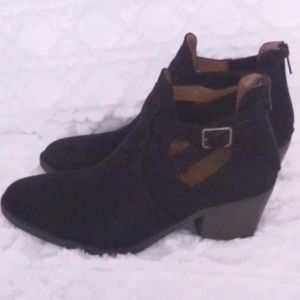 2/$18 Soda Black Ankle Boots Size 7